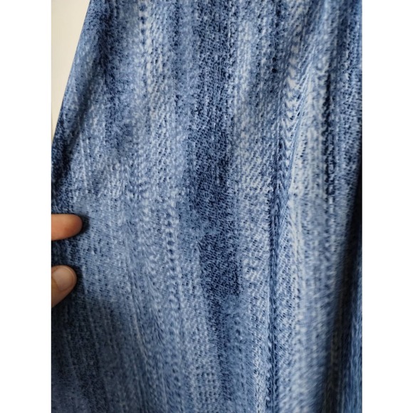 Cocomo Size XL Blue V-Neck Patterned Popover Blouse - Picture 4 of 6